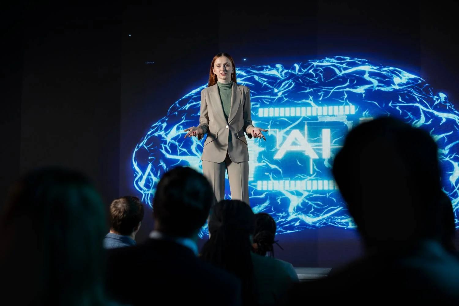 Real World AI Applications: Practical Examples of Artificial Intelligence in Everyday Life