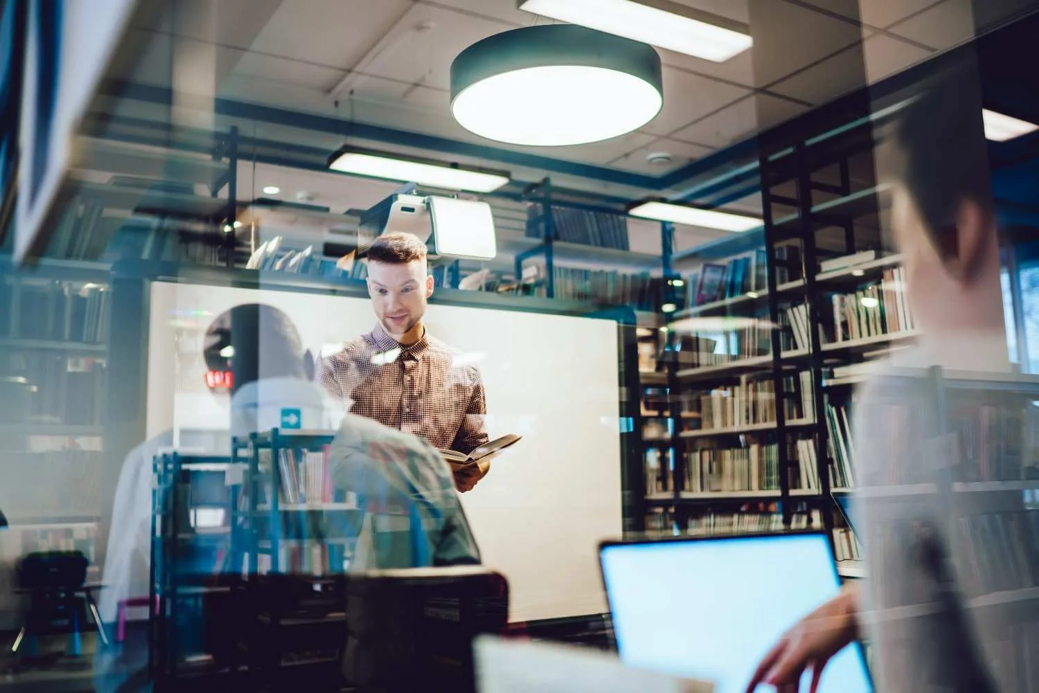 AI Content Creation: Complete Guide to Strategy, Workflow & Real Use Cases